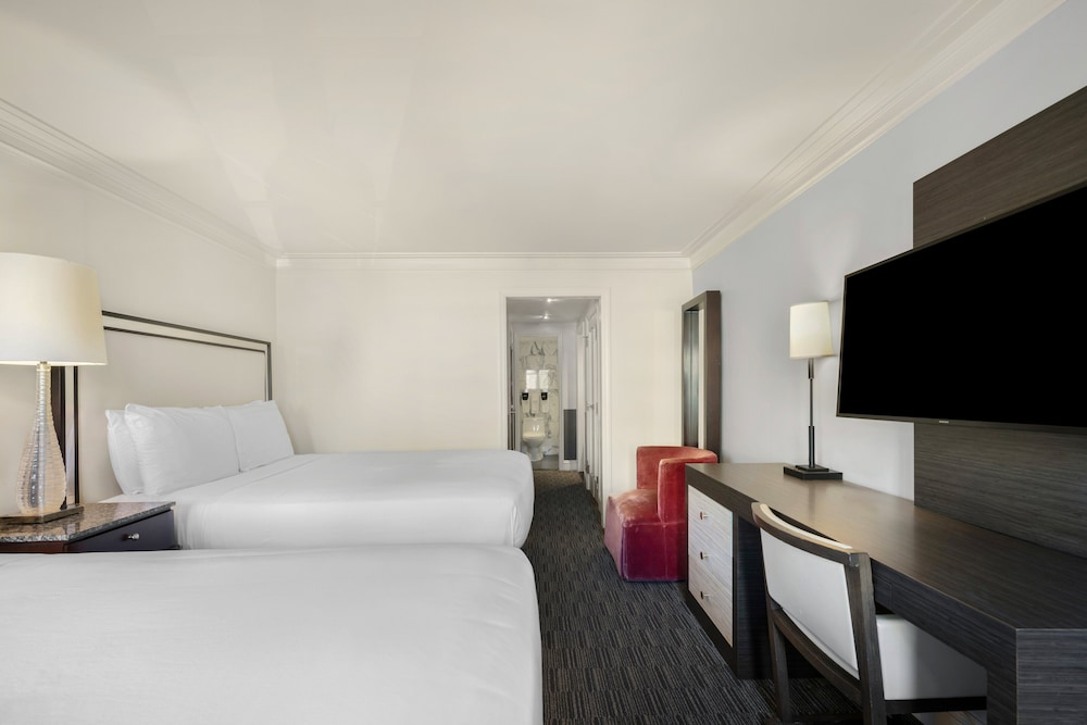 The Normandy Hotel - photo 9