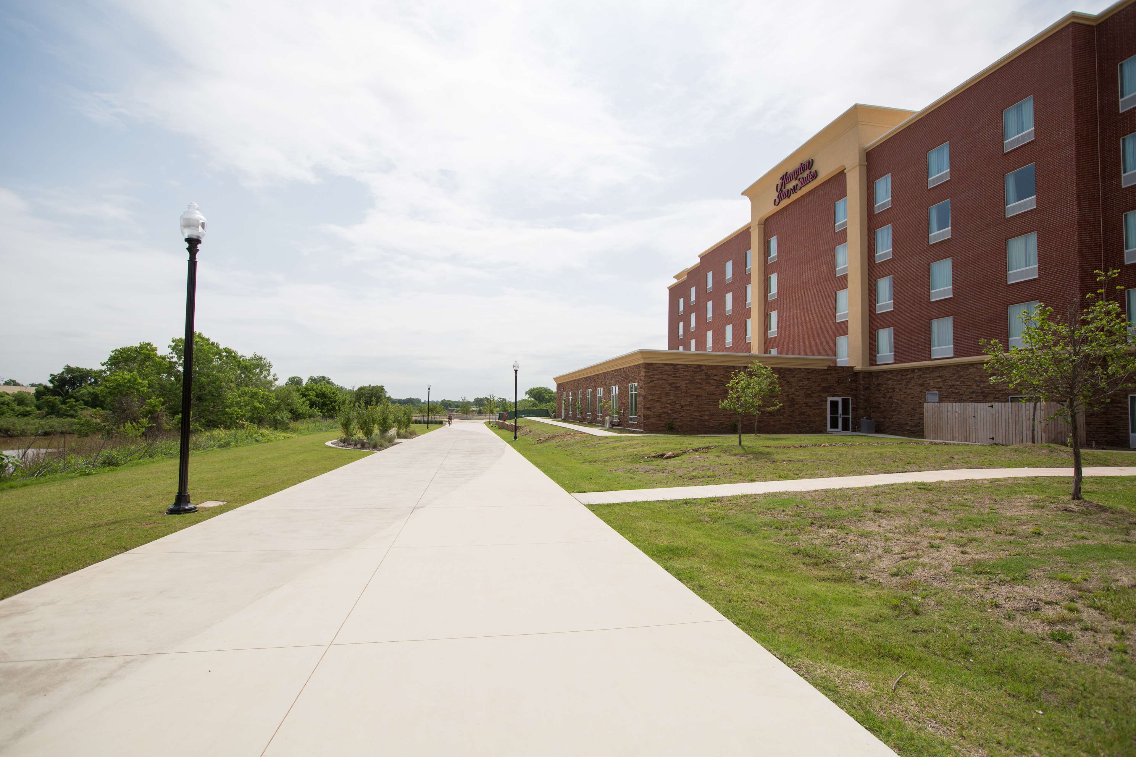 Hampton Inn & Suites Oklahoma City Airport - photo 4