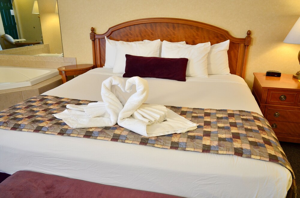 Skaneateles Suites - photo 13