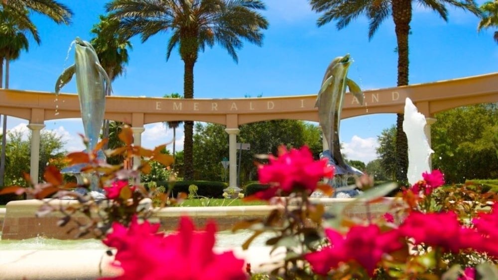 Rolando's Emerald Island Resort Townhouse 3 Bedroom Townhouse by Redawning - photo 21