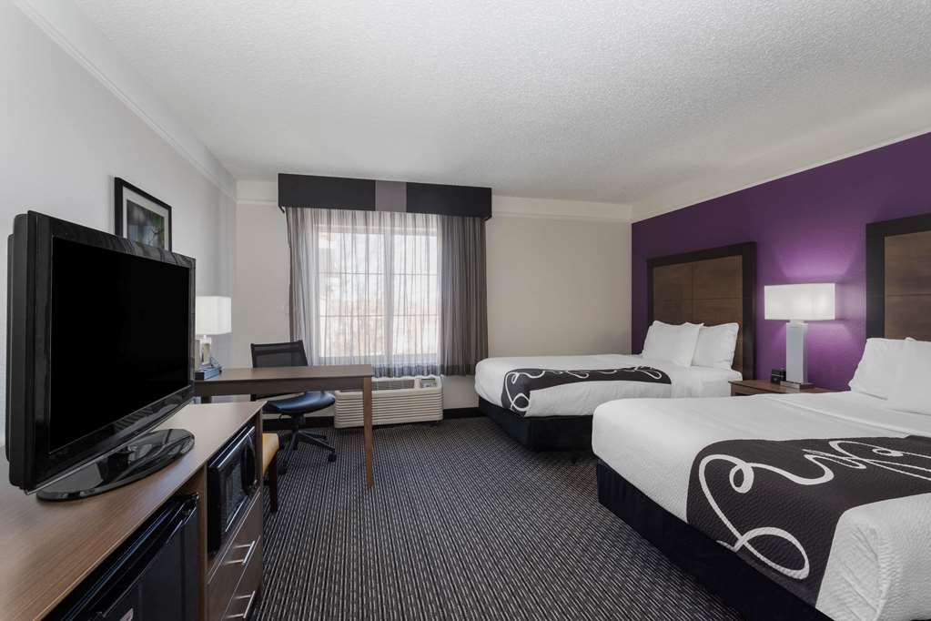 La Quinta Inn & Suites by Wyndham Denver Boulder Louisville - photo 14