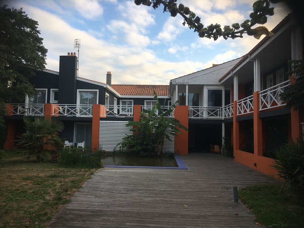 Hôtel Le Cap D'Ambre — hotel in La Barre-De-Monts
