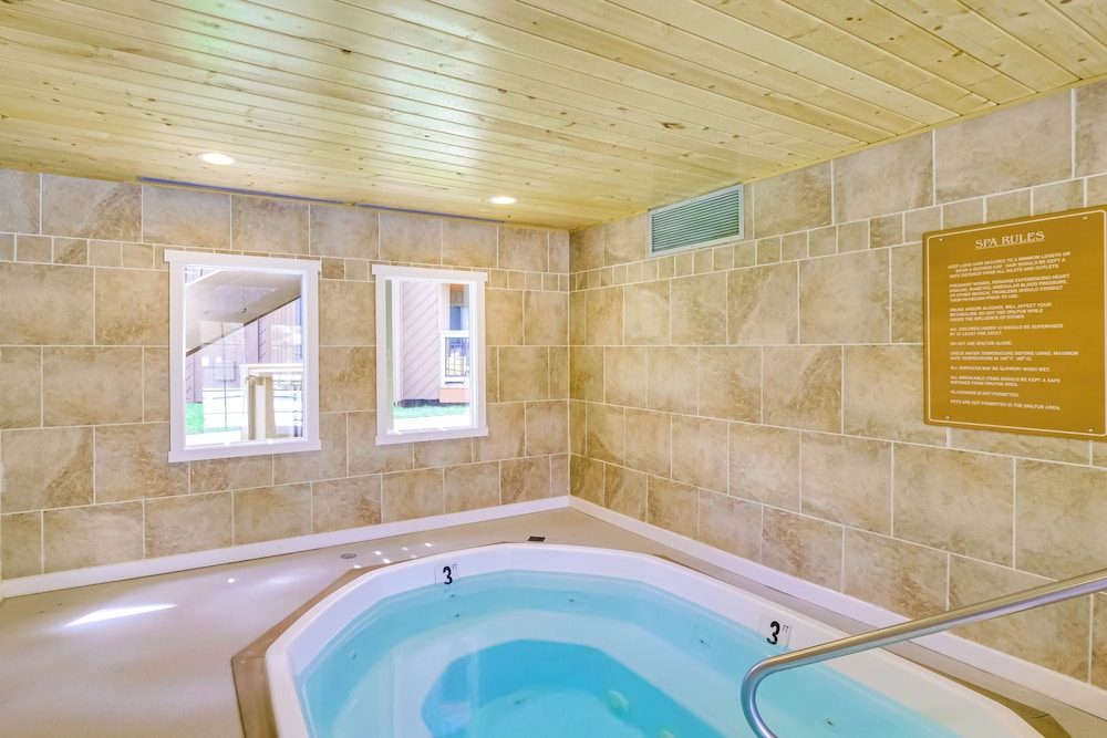 Keystone Condo on Shuttle Line 1 Mi to Resort - photo 12