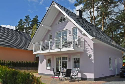 Ferienwohnungen Appartements Ferienhaus Müritzcharme — 4-Star Luxury Hotel in Marienfelde, Germany
