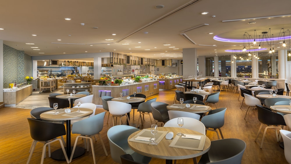 מזון ומשקאות