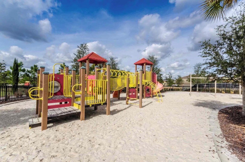 Resort Oasis w Game Room: 11 Mi to Disney - photo 42