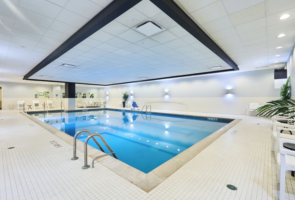 Renaissance Chicago O’Hare Suites Hotel in Chicago, United States