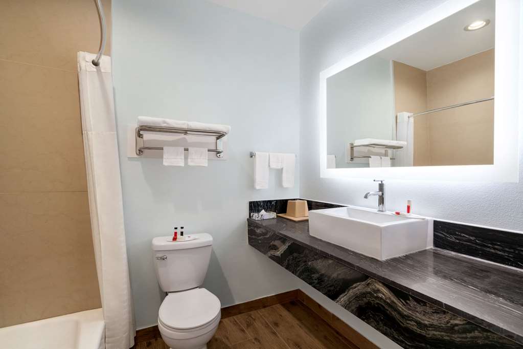 Baymont by Wyndham Kingwood - photo 20