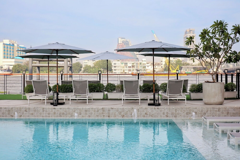 TARA Bangkok Riverside — 4-Star Luxury Hotel in Bangkok, Thailand