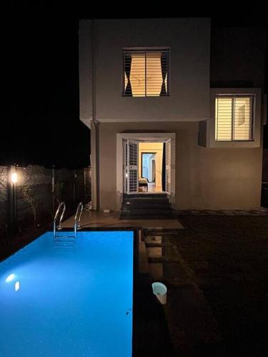 Serene 43 Karjat 3 BHK Villa Wifi Plunge Pool — 4-Star Luxury Hotel in Karjat, India