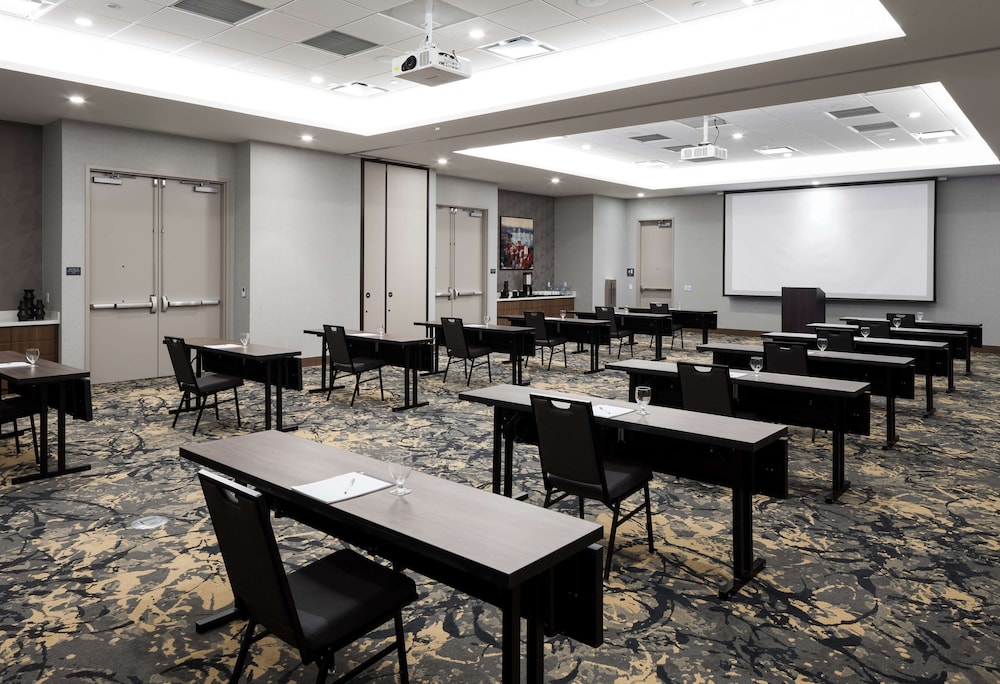 Hilton Garden Inn Madison Downtown - photo 49