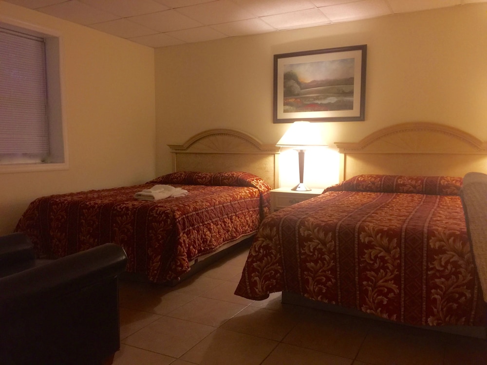 Hotel Charlee Villas by the Beach - photo 7