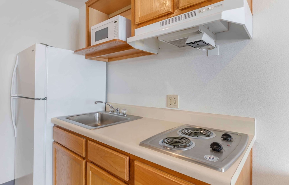 Extended Stay America Select Suites Omaha Southwest - photo 18