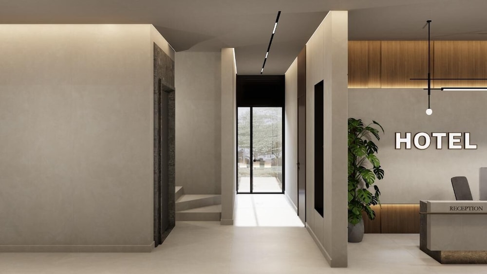 Monarc Hotel - carbon neutral hotel in Ksamil