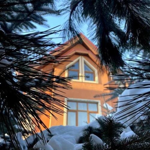 Villa Hills 20131831 — Kyzyldzhar