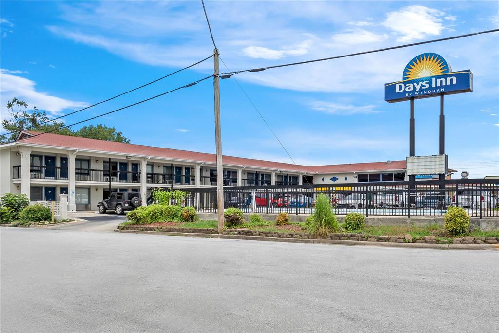 Days Inn by Wyndham Jacksonville NC in Jacksonville, United States