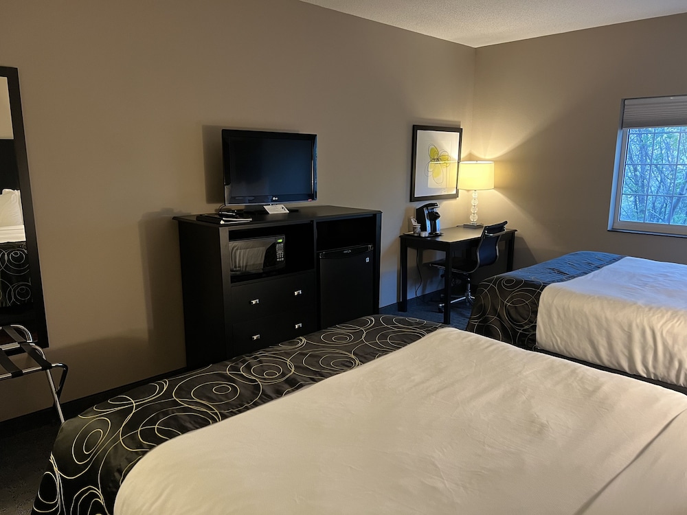 Okoboji Inn & Suites - photo 15