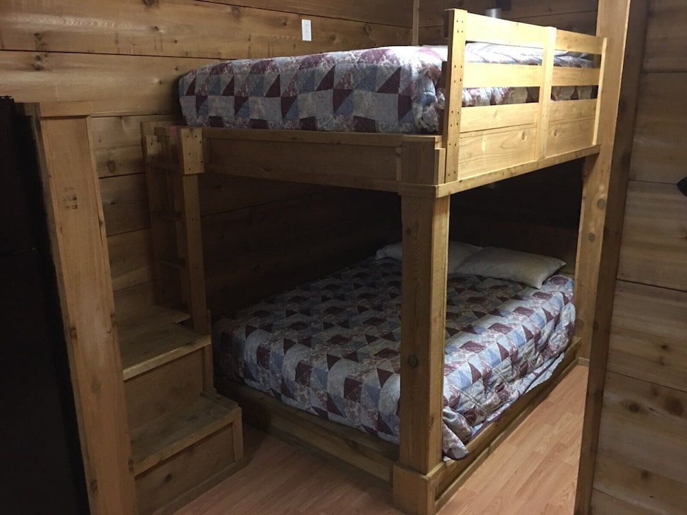 Whispering Creek Lodging & RV Resort - photo 13