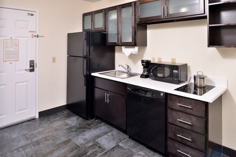 Candlewood Suites Winchester by IHG - photo 24