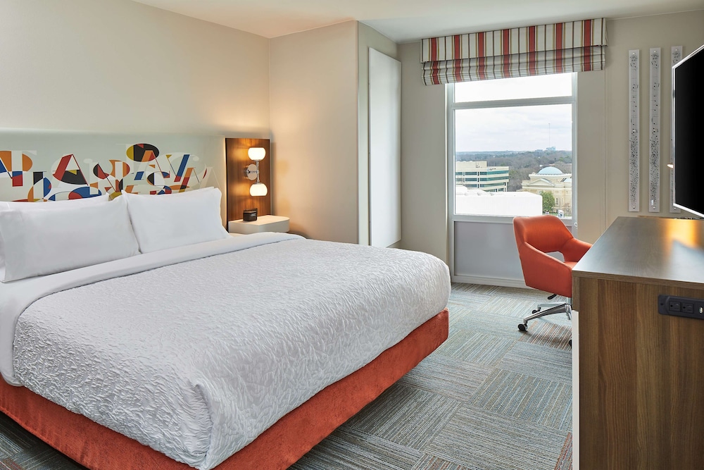 Hampton Inn & Suites Atlanta Midtown - photo 26