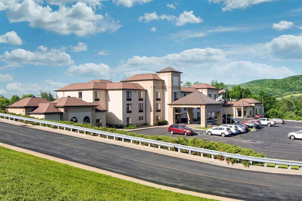 City Express by Marriott Milford Cooperstown - photo 56