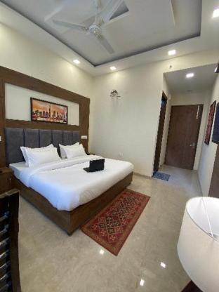 Hotel Woodlark Zirakpur pet-friendly hotel Chandigarh