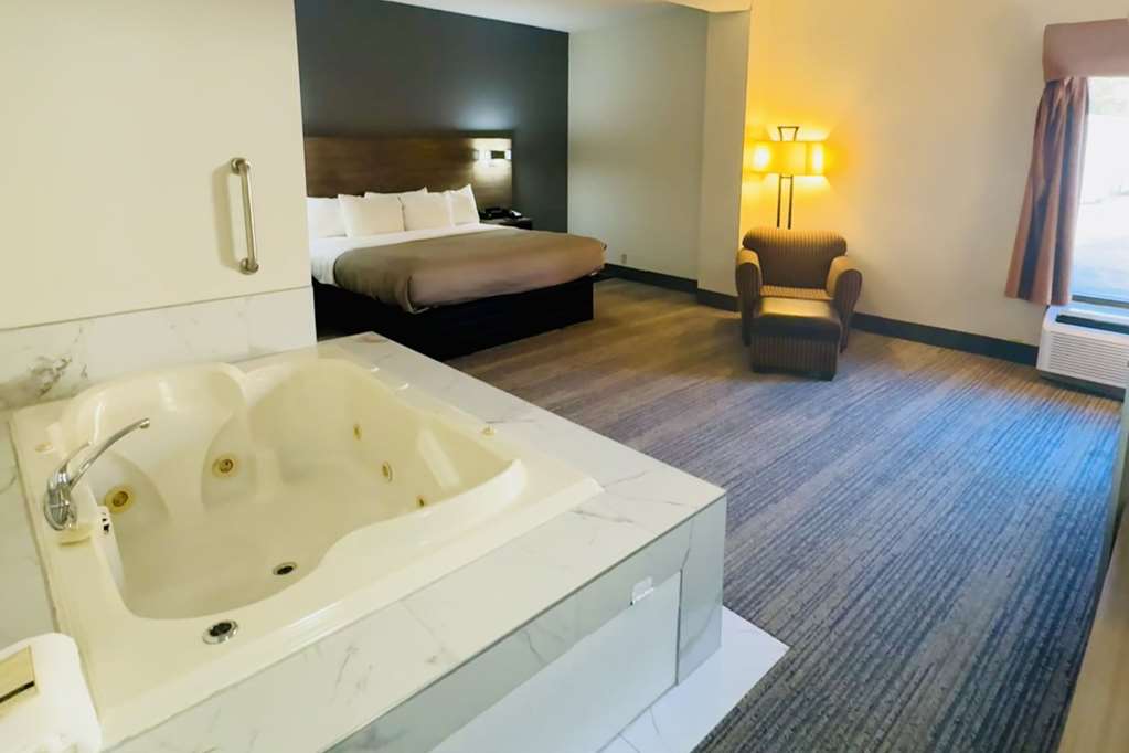Quality Inn Danville University Area - photo 31