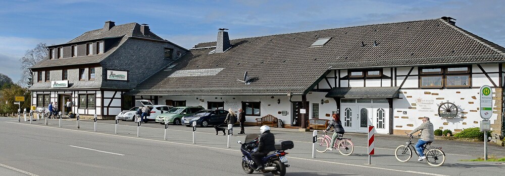 Ruhrpottpension Am Stöter — hotel in Witten