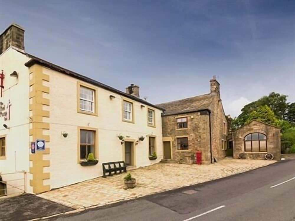 The Red Pump Inn - carbon neutral hotel in Clitheroe