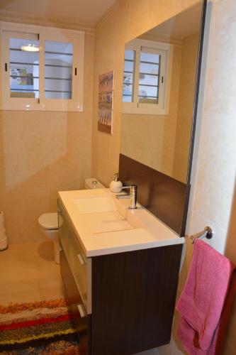 Villa Sitges Maria Sunny Oriented SW AC Confortable High Quality 5 star guest coments — Olivella — photo 2