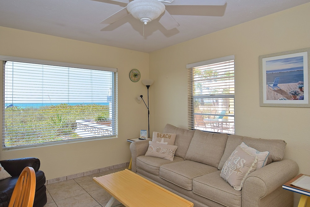 A Beach Retreat - photo 104