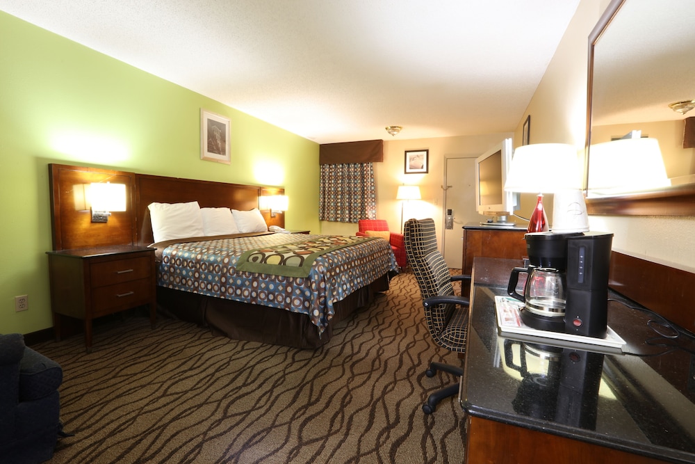 Dexter Inn - photo 4