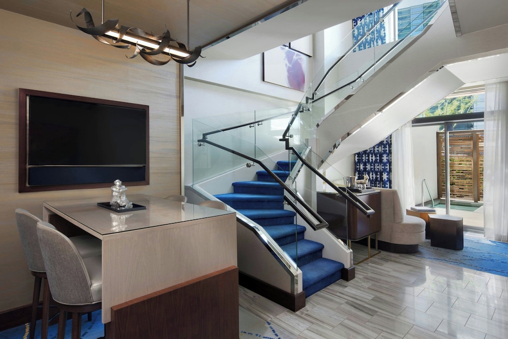 The Cosmopolitan Of Las Vegas - photo 8