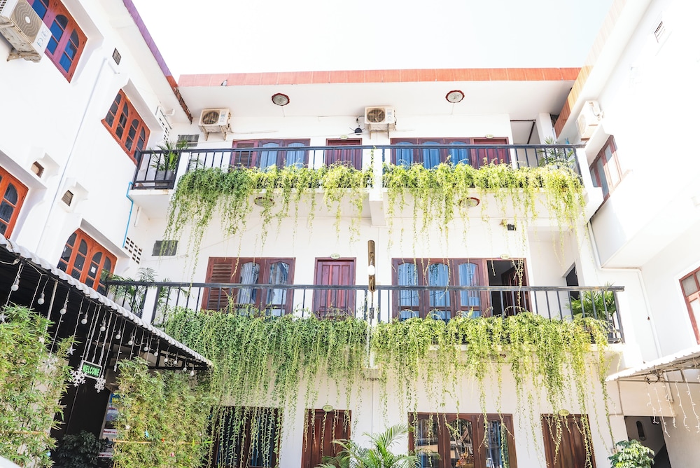 Vang Vieng Green Central Hotel in Vangviang, Laos