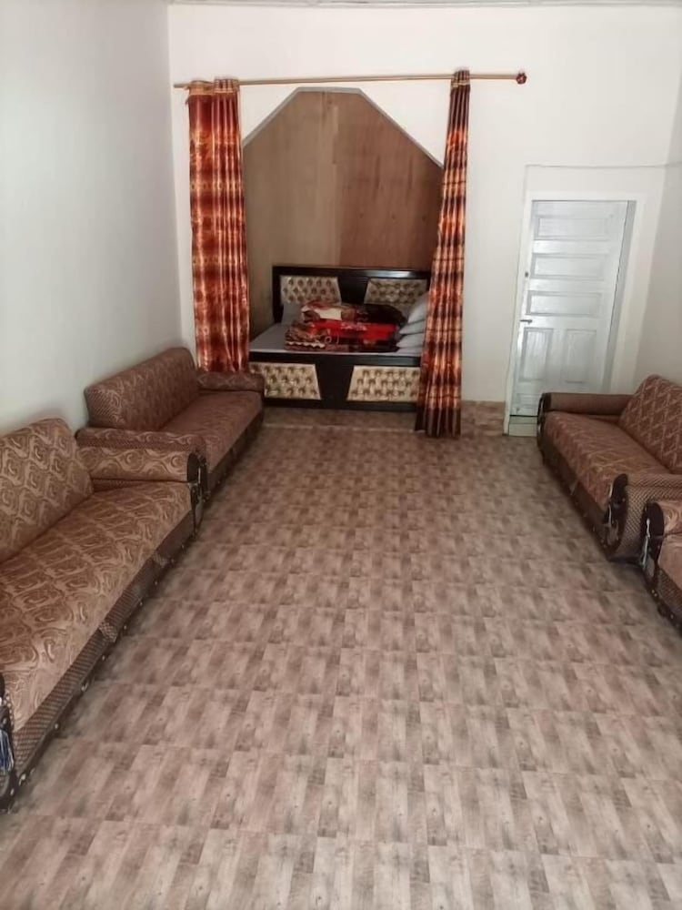 Royal Cottage Hotel & Restaurant in Saidu Sharif, Pakistan