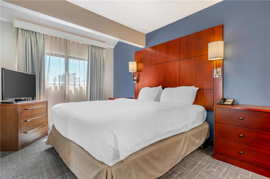 MainStay Suites St. Louis Galleria - photo 23