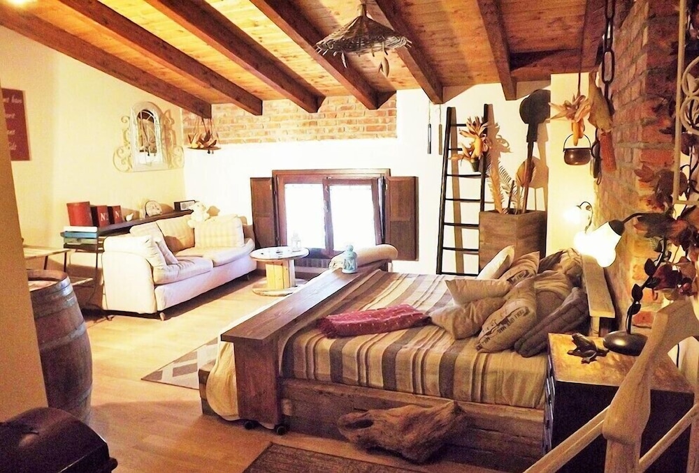 Relais Cascina Al Campaccio — Taino