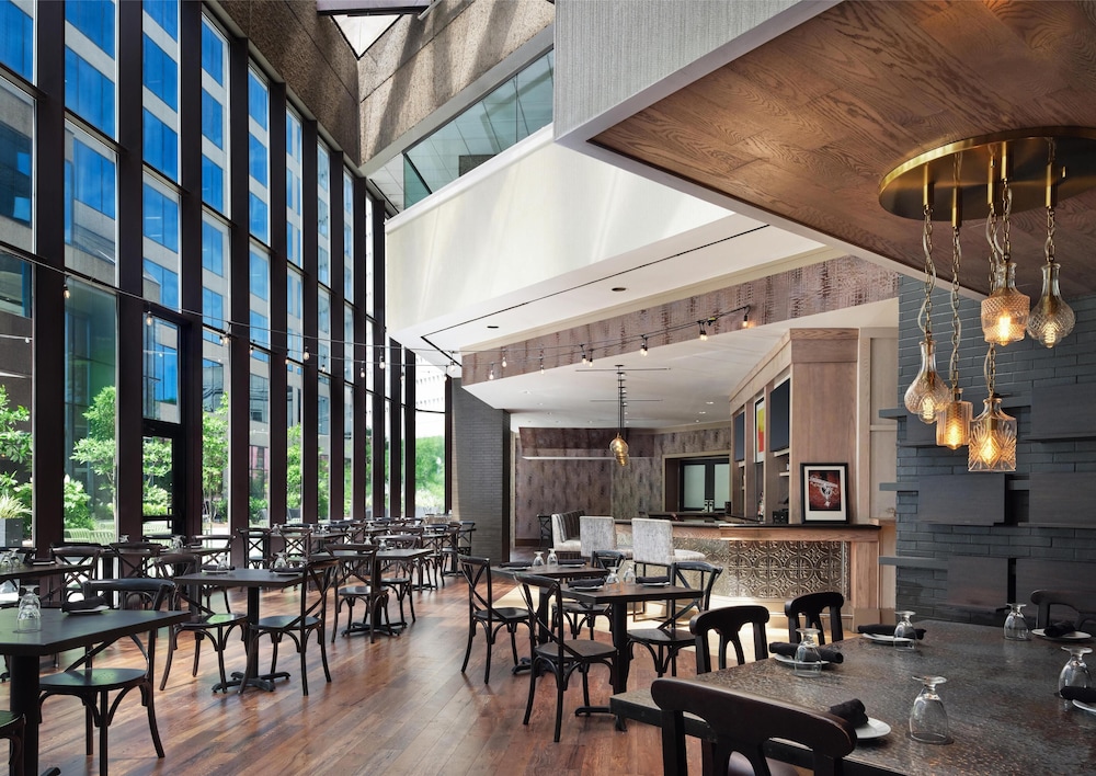DoubleTree by Hilton Hotel Nashville Downtown - photo 51