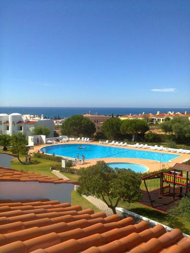 Quinta Do Torrejao — 4-Star Luxury Hotel in Armacao De Pera, Portugal