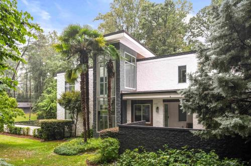 Luna De Lenox in Atlanta, United States