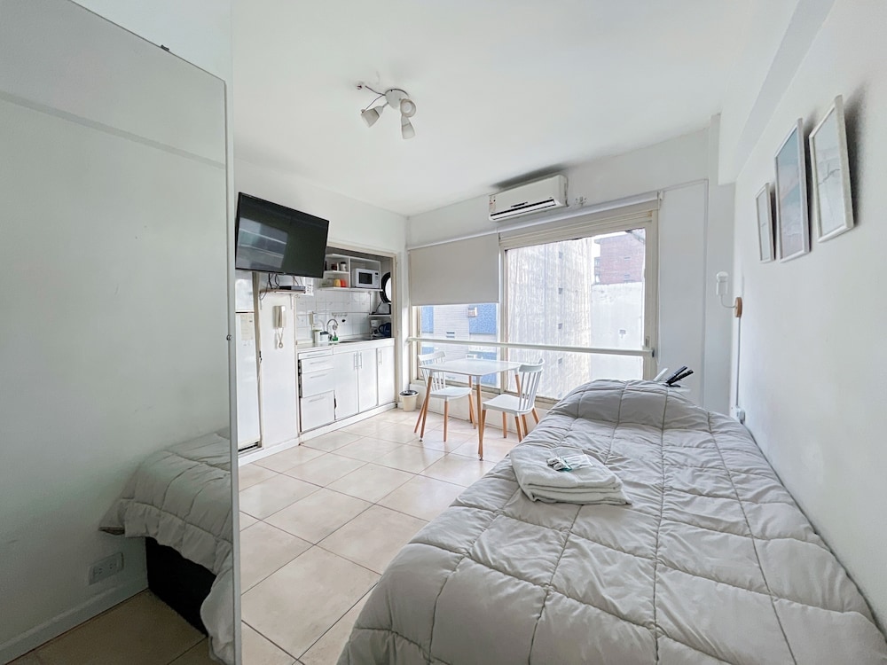 Comfortable studio in heart of Recoleta — 4-Star Luxury Hotel in Buenos Aires, Argentina