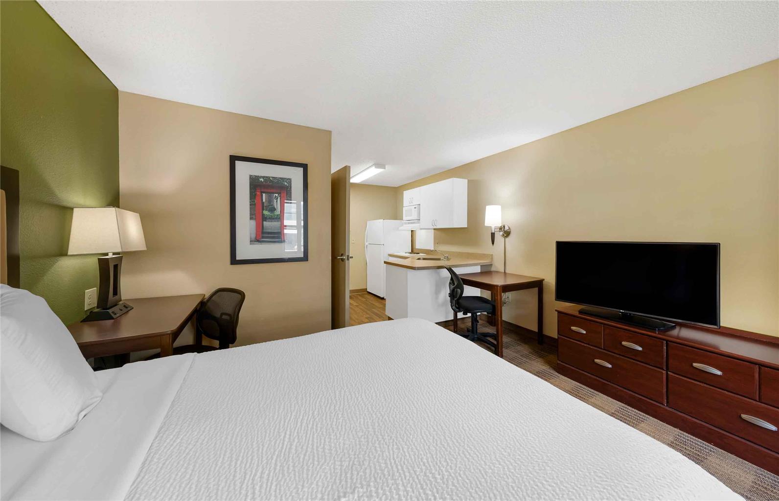 Extended Stay America Suites Los Angeles Burbank Airport - photo 9