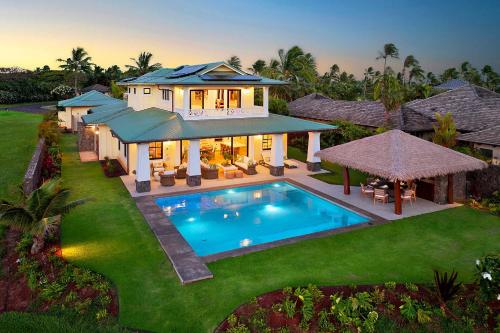 Hale Maia at Kukui ula Elegant Pool Retreat with Golf Views in Poipu in Koloa, United States