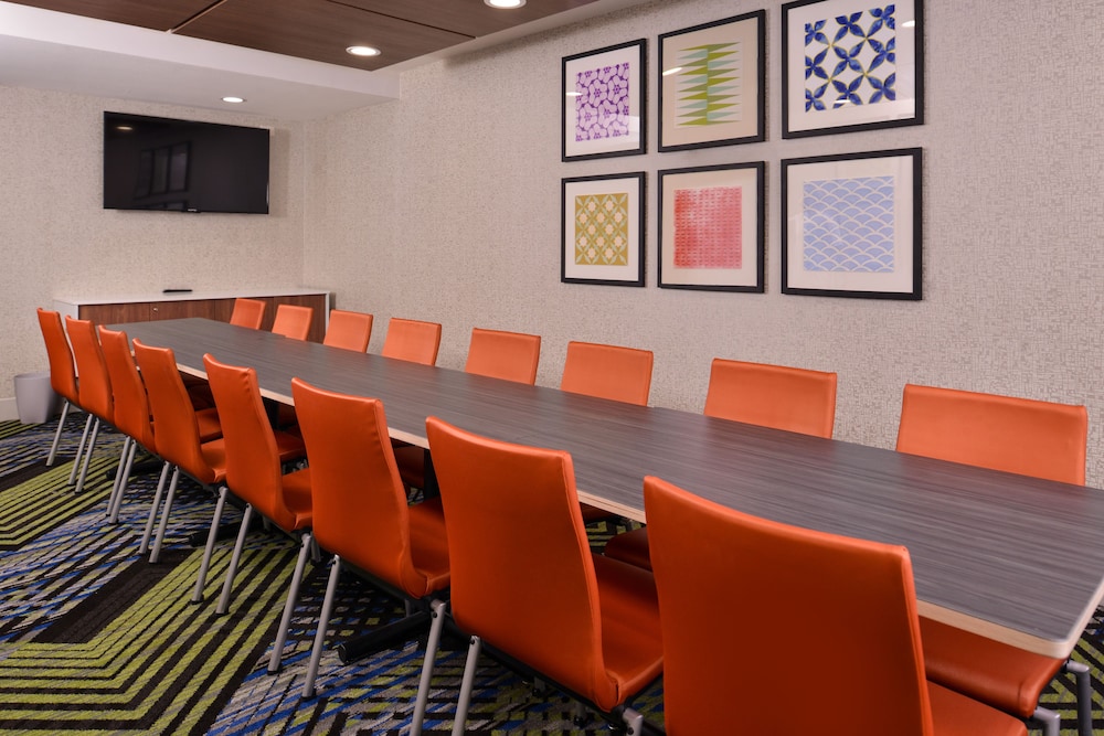 Holiday Inn Express Hotel & Suites Mesquite by IHG - photo 42