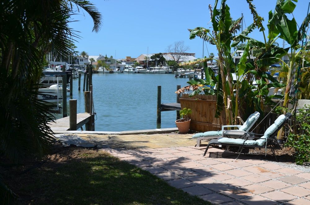 Oasis at John's Pass Madeira Beach — 4-Star Luxury Hotel in Madeira Beach, United States