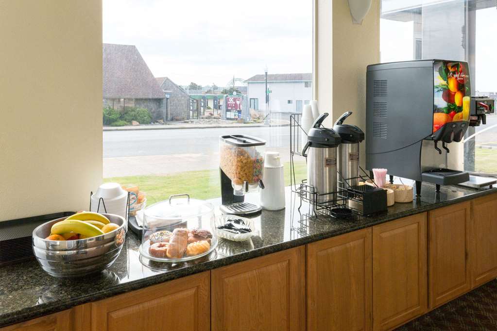 Days Inn by Wyndham Newport OR - photo 8