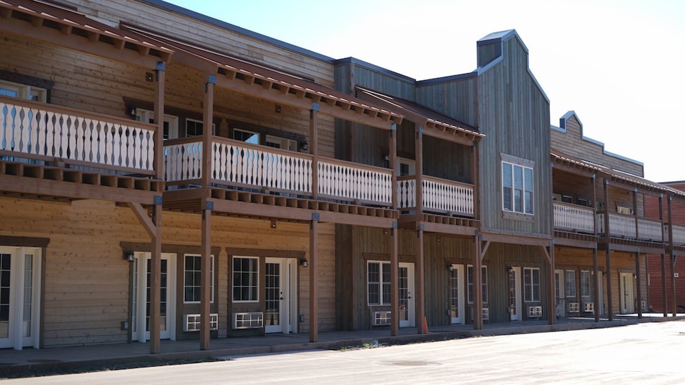 Woodside Old Towne Hotel - photo 21