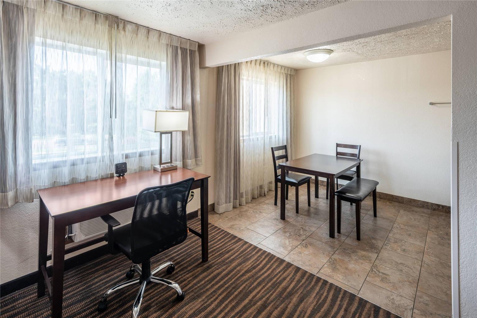 Quality Inn & Suites Downtown Walla Walla - photo 26