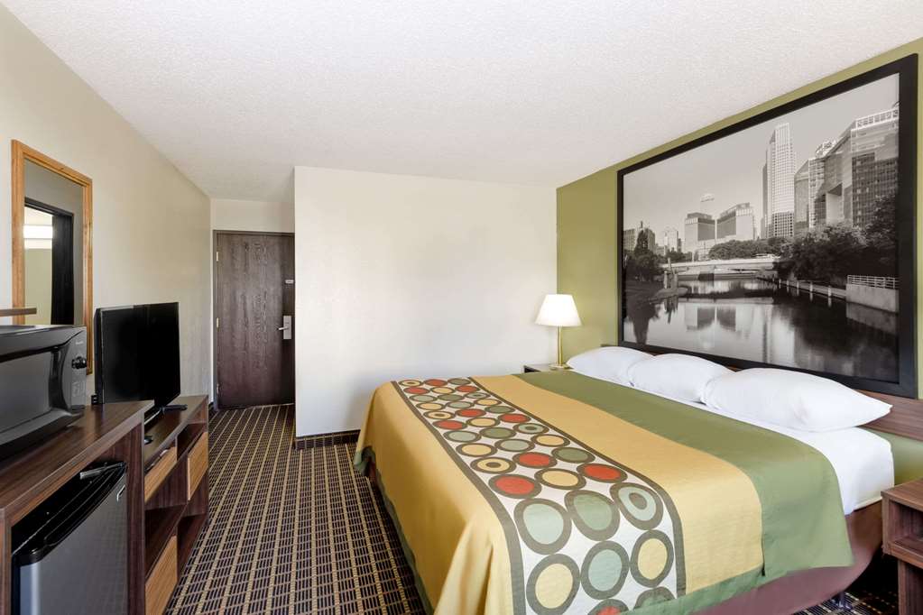 Super 8 by Wyndham Norfolk - photo 11