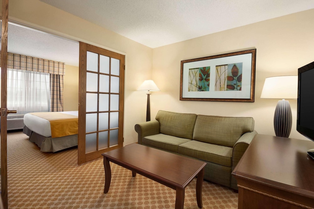 Country Inn & Suites by Radisson Owatonna MN - photo 9